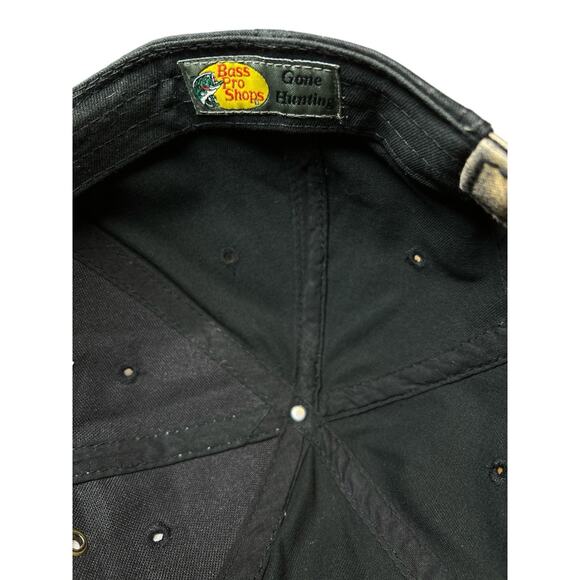 Bass Pro Shops Men's‎ Worn Distressed Camo Adjustable Hat-Real Tree/Black - Picture 7 of 8